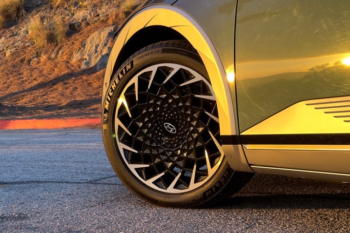 2023 Hyundai Ioniq 5 wheel detail