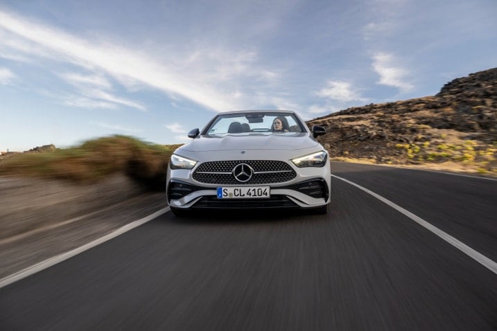 2024 Mercedes CLE Cabriolet front end