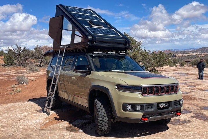 Jeep Grand Wagoneer Overland Concept front