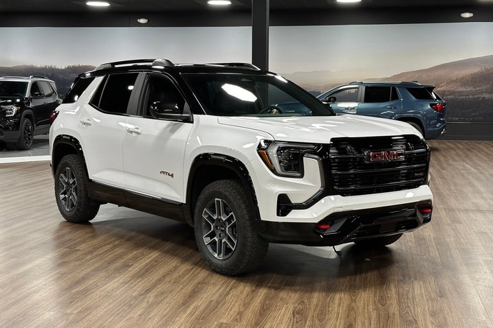 2025 GMC Terrain AT4 front 3/4