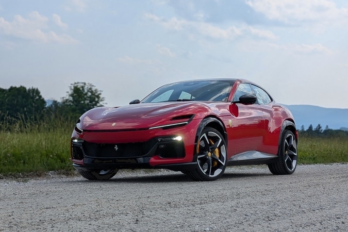 2024 Ferrari Purosangue front 3/4