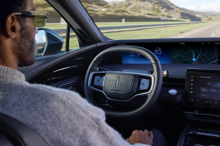 2024 Lincoln Nautilus steering wheel