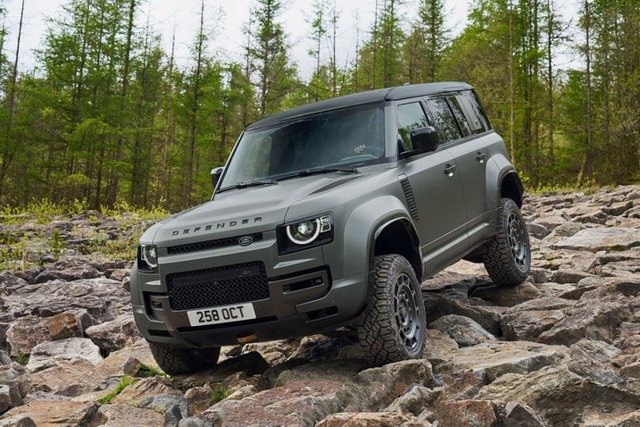 2025 Land Rover Defender Octa driving