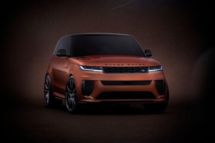 2025 Land Rover Range Rover Sport Io front