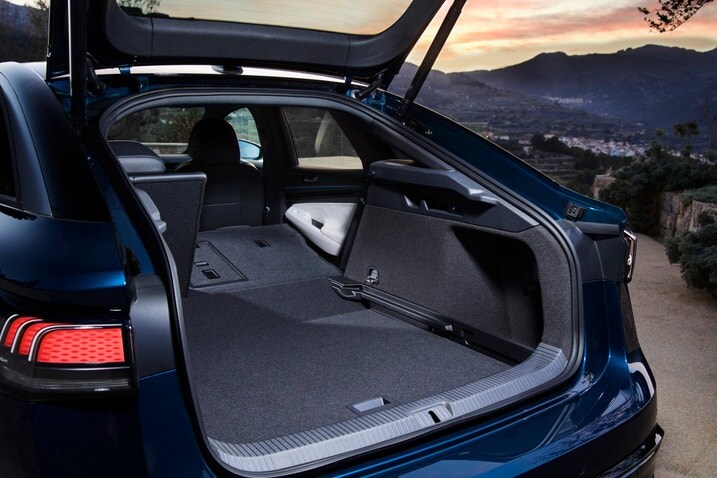2025 Volkswagen ID.7 cargo