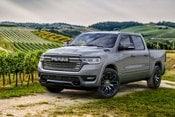 2025 Ram 1500 Ramcharger Crew Cab