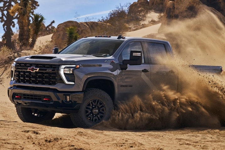 2024 Chevrolet Silverado HD2500 ZR2 exterior front 3/4