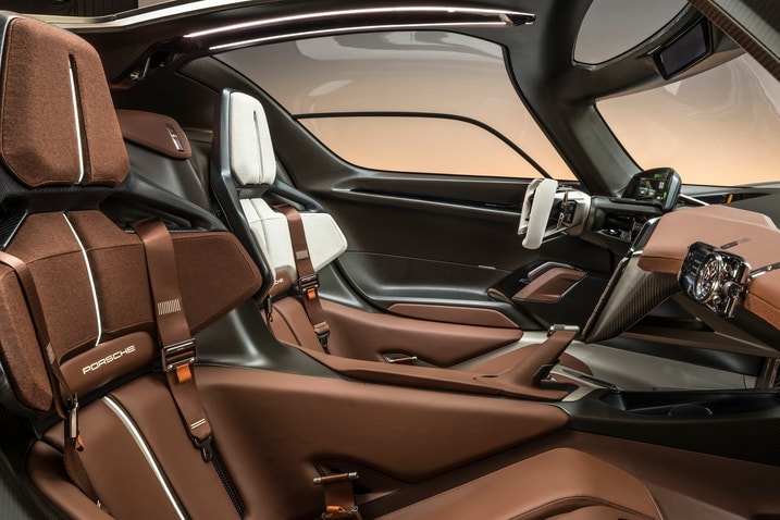 Porsche Mission X Concept interior