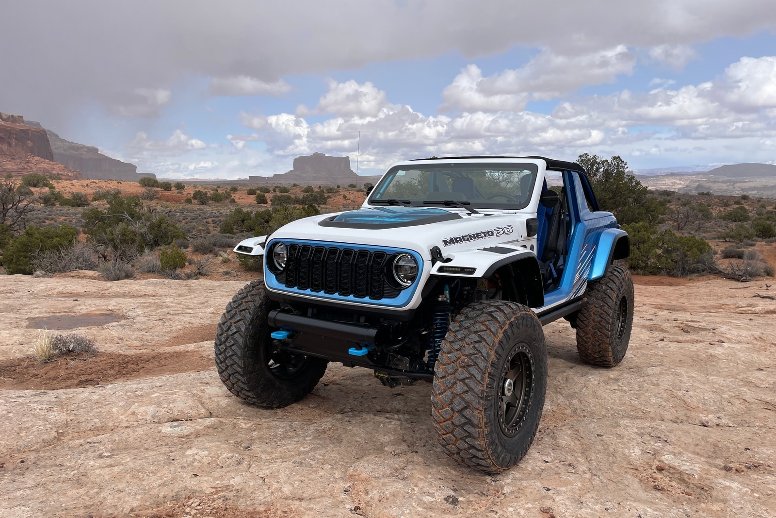 Jeep Magneto 3.0 front