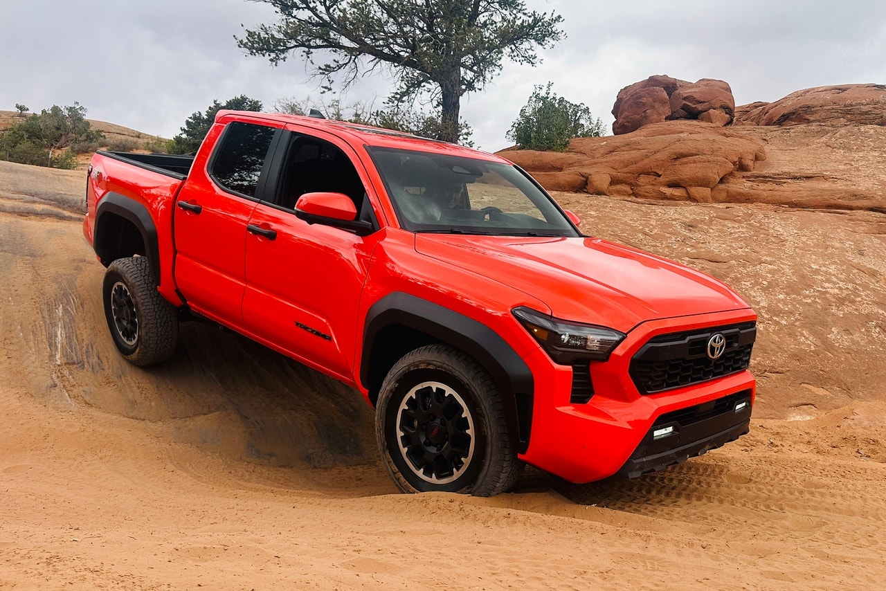 2024 Toyota Tacoma TRD Off-Road front