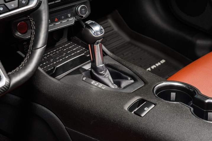 2024 Ford Mustang gearshift