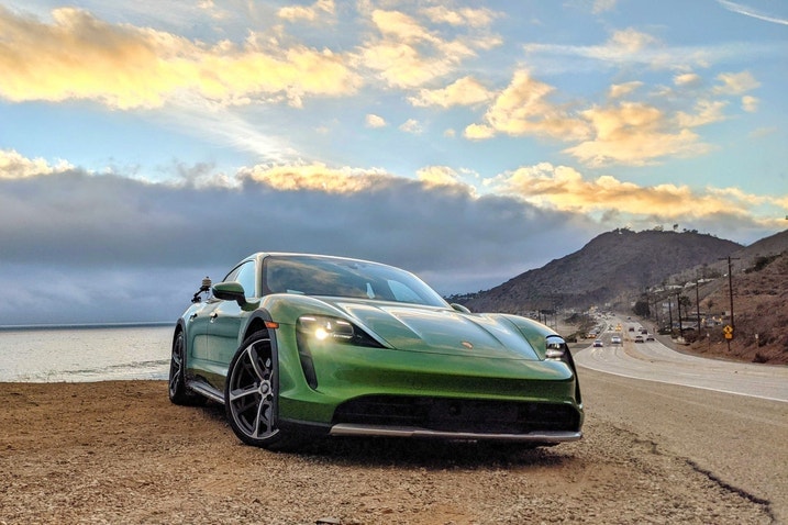 Porsche Taycan Cross Turismo