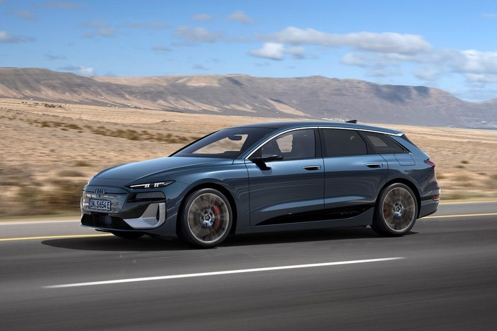 2026 Audi S6 E-tron Avant front 3/4
