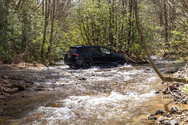 Here Are the Best Silent Off-Roading PHEVs You Can Buy