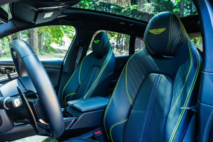 2025 Aston Martin DBX707 seats