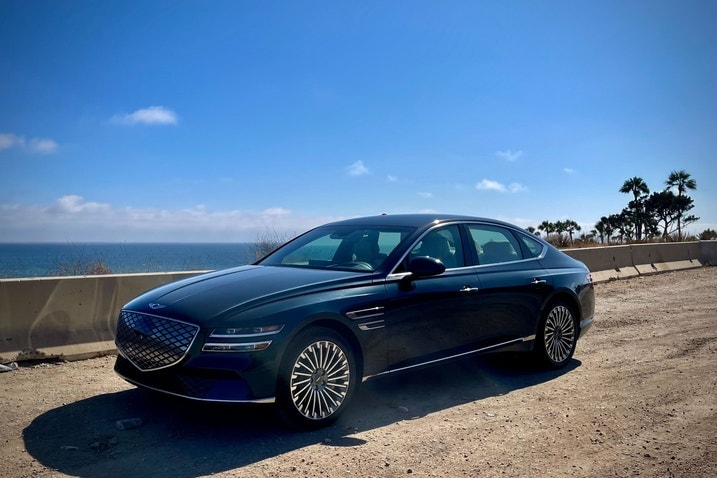 2023 Genesis Electrified G80 front