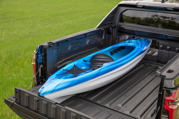 2024 Silverado EV midgate