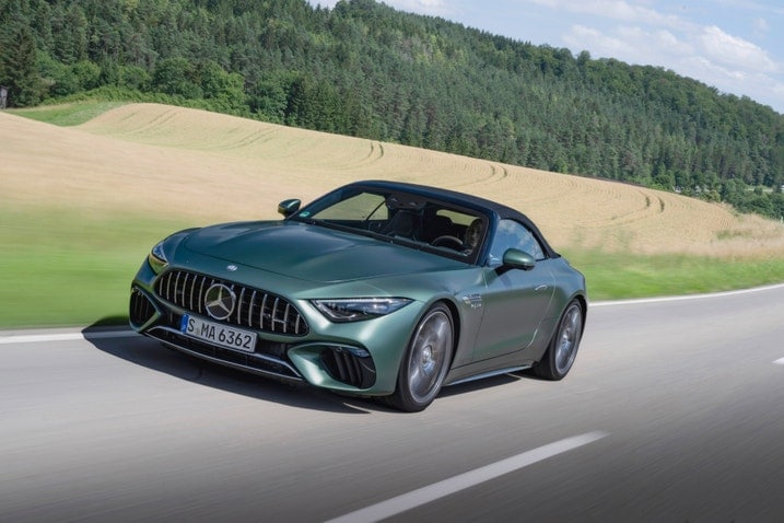 2024 Mercedes-AMG SL 63 S E Performance driving