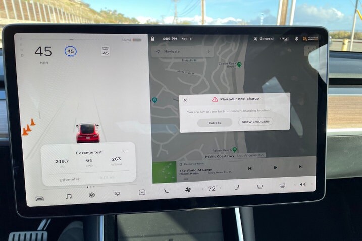 2020 Tesla Model Y - Center Console.