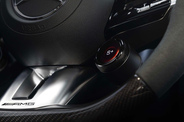 2024 Mercedes-AMG C 63 E Performance Steering Wheel Mode Knob