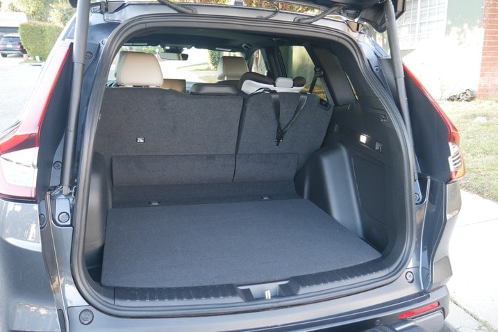 Honda CR-V hybrid cargo area