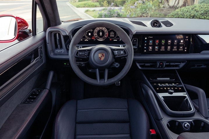 2024 Porsche Cayenne GTS driver seat