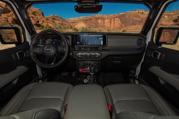 2024_Jeep_Gladiator_Interior_Overall.jpg