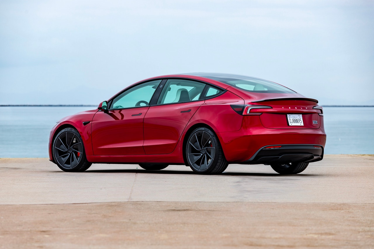 2024 Tesla Model 3 Performance rear 3/4