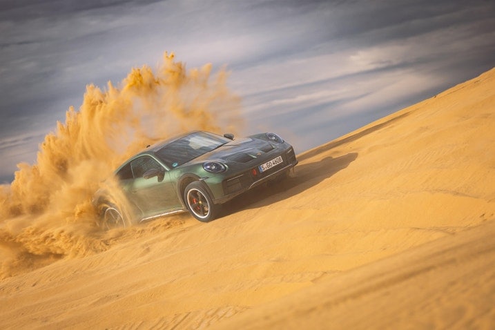 2023 Porsche 911 Dakar Front