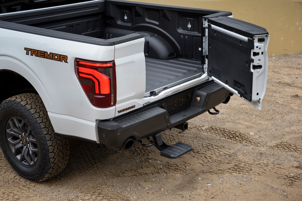 2024 Ford F-150 rear tailgate