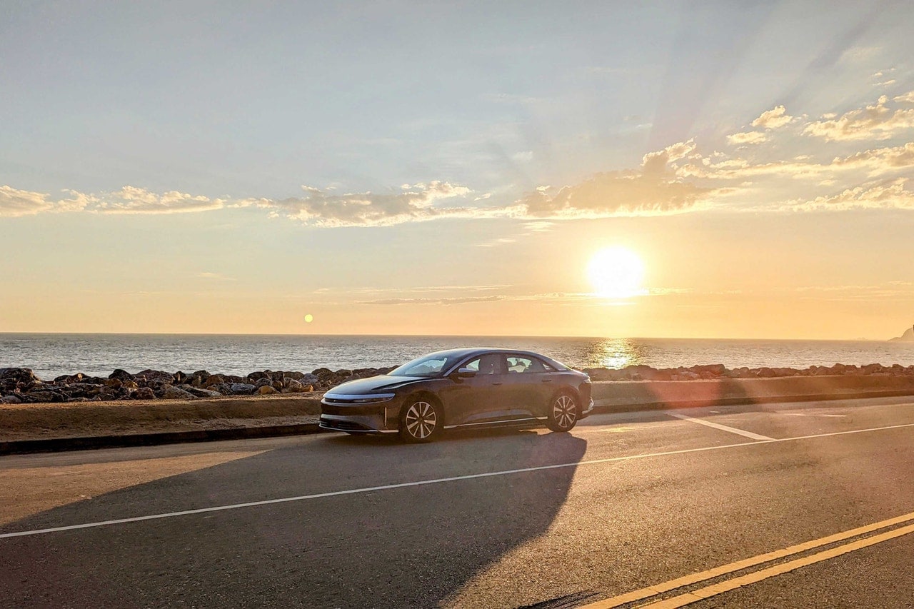 2022 Lucid Air Grand Touring profile