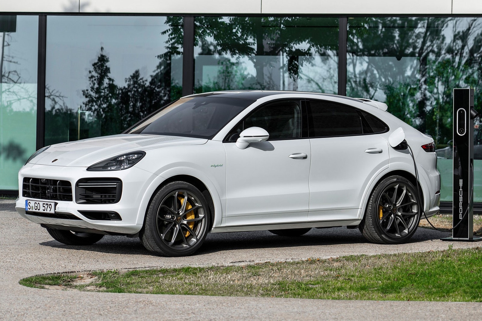 2021 Porsche Macan Changes, Next-Gen Announced, EV is Coming