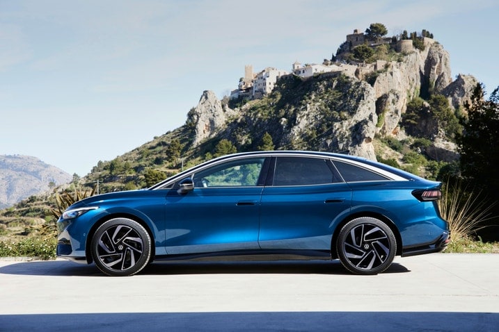 2025 Volkswagen ID.7 profile