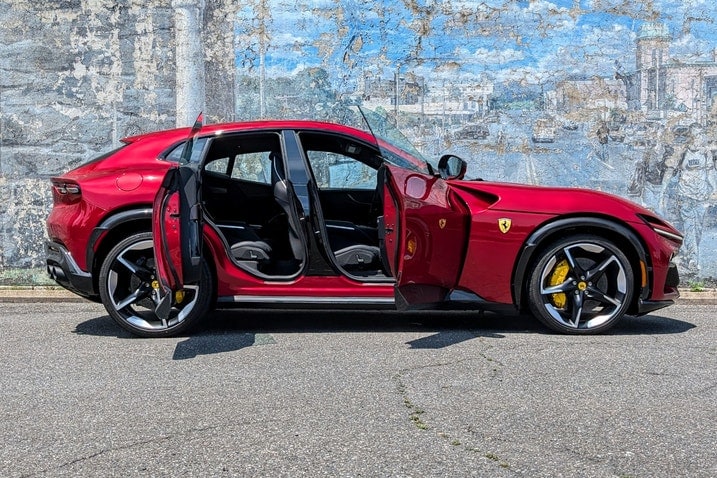 2024 Ferrari Purosangue profile
