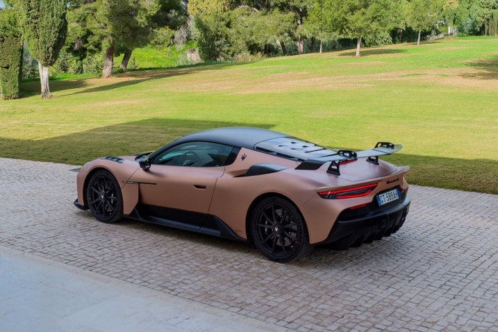 2025 Maserati MC20 GT2 Stradale rear 3/4