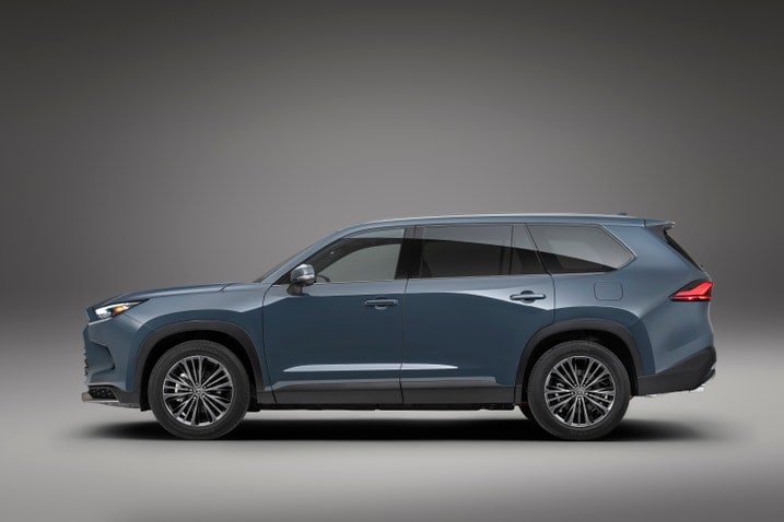 2024 Toyota Grand HIghlander profile