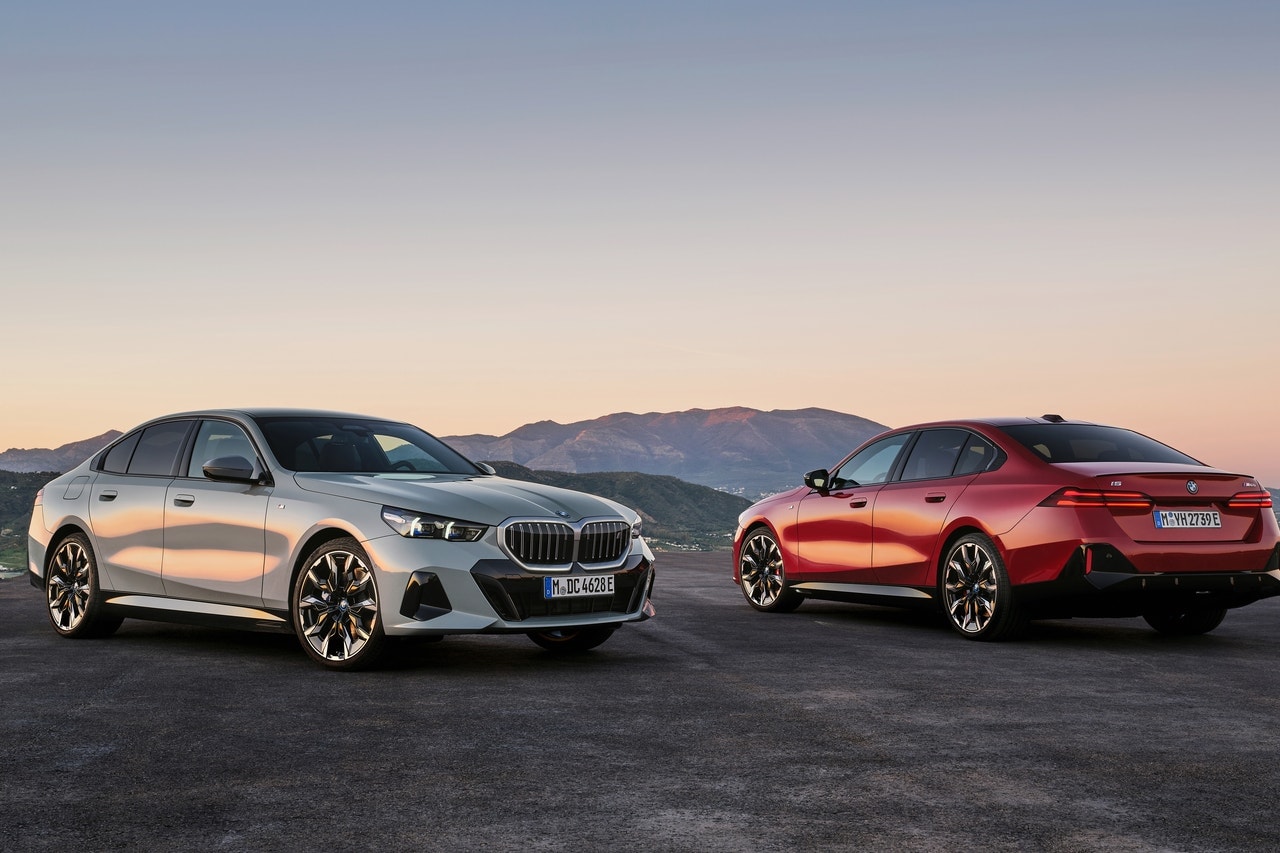 2024 BMW i5 lineup group shot