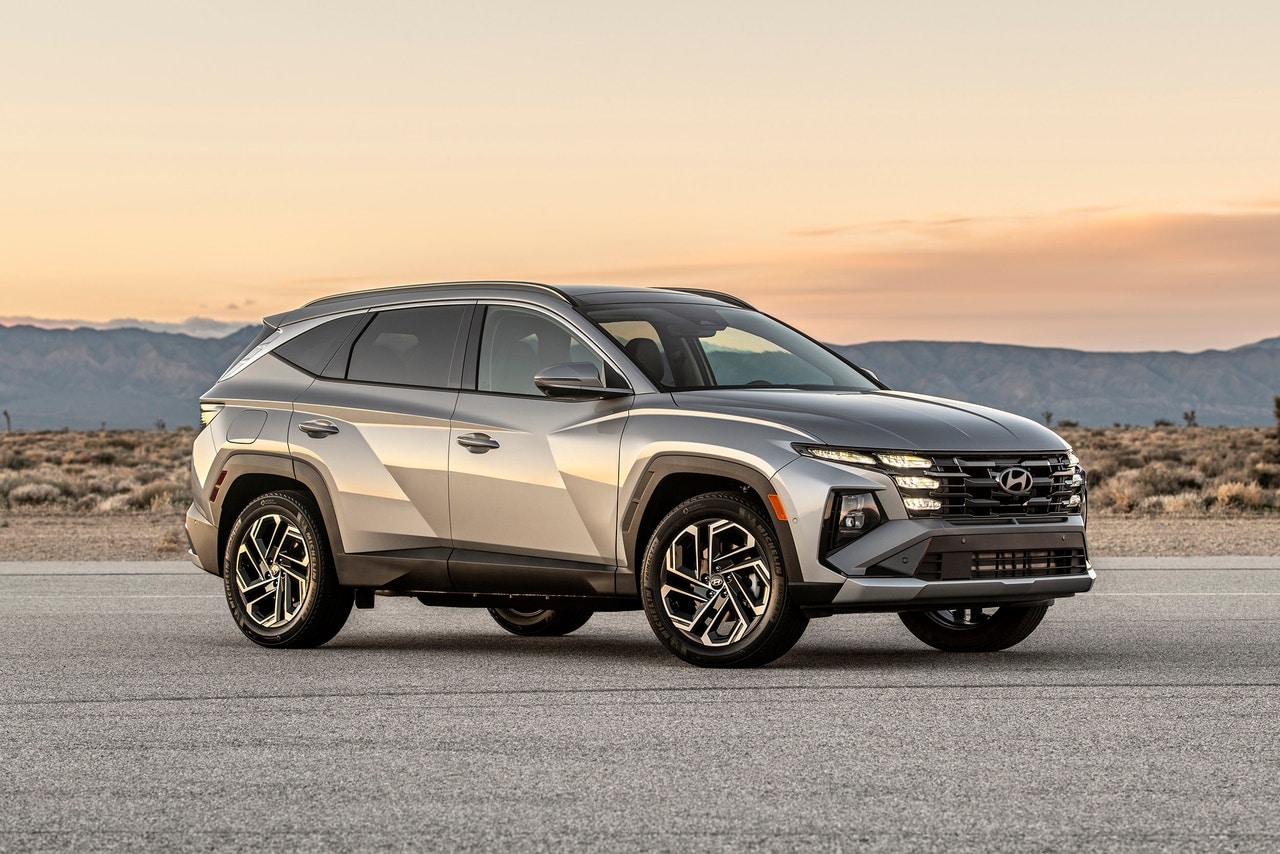 2025 Hyundai Tucson front 3/4