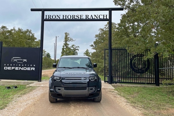 2023 Land Rover Range Rover Review: Running Out of Room for Improvement -  CNET