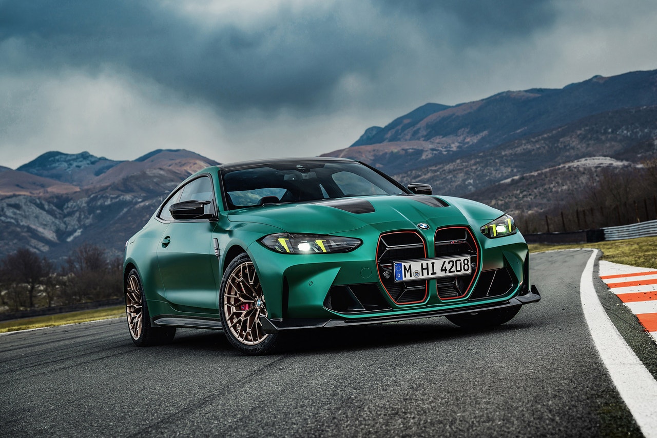 2025 BMW M4 CS front 3/4