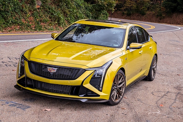 2025 Cadillac CT5-V Blackwing front