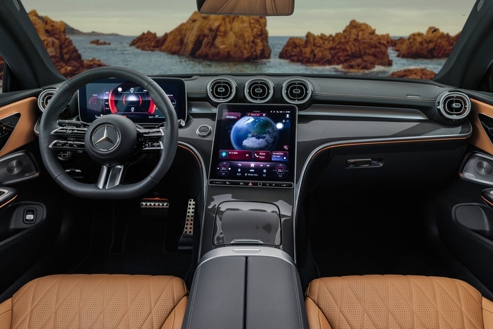 2024 Mercedes-Benz CLE front interior
