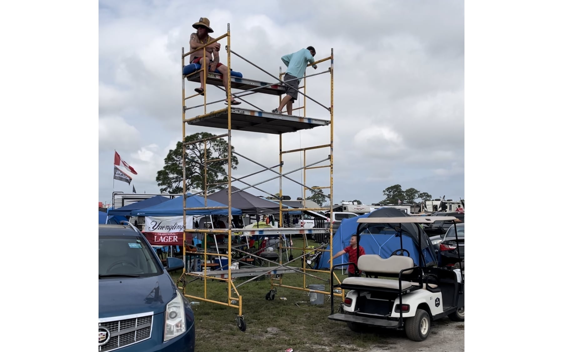 spectators at Sebring