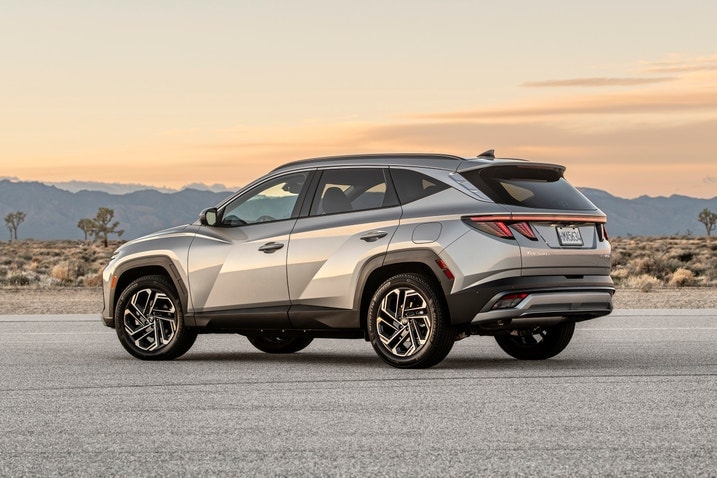 2025 Hyundai Tucson rear 3/4