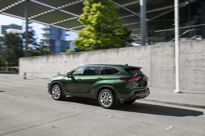 2023 Toyota Highlander rear