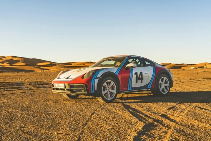 2023 Porsche 911 Dakar front 3/4