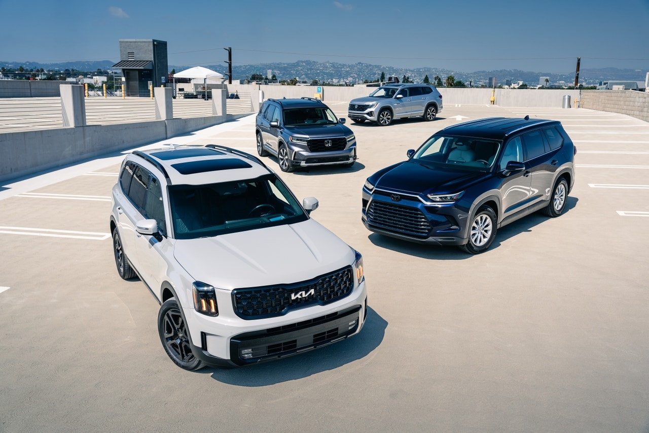 Kia Telluride, Toyota Grand Highlander, Honda Pilot and Volkswagen Atlas group shot