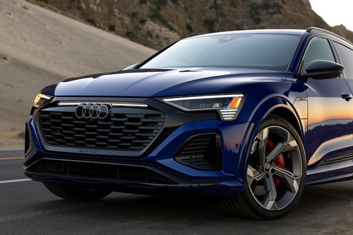 2024 Audi SQ8 e-tron grille
