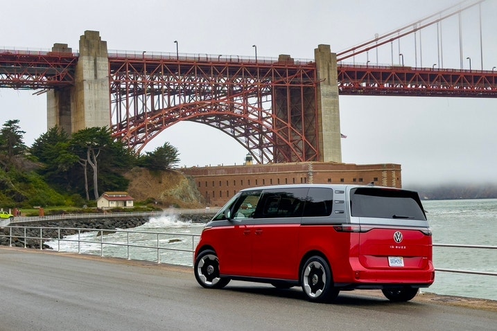 2025 Volkswagen ID Buzz in red