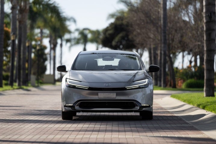 2023 Toyota Prius Prime front end